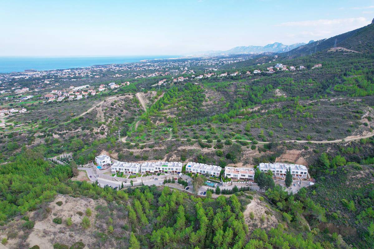 North Cyprus Four Bedroom Villa in the Scenic Hills of Bellapais Photo 3